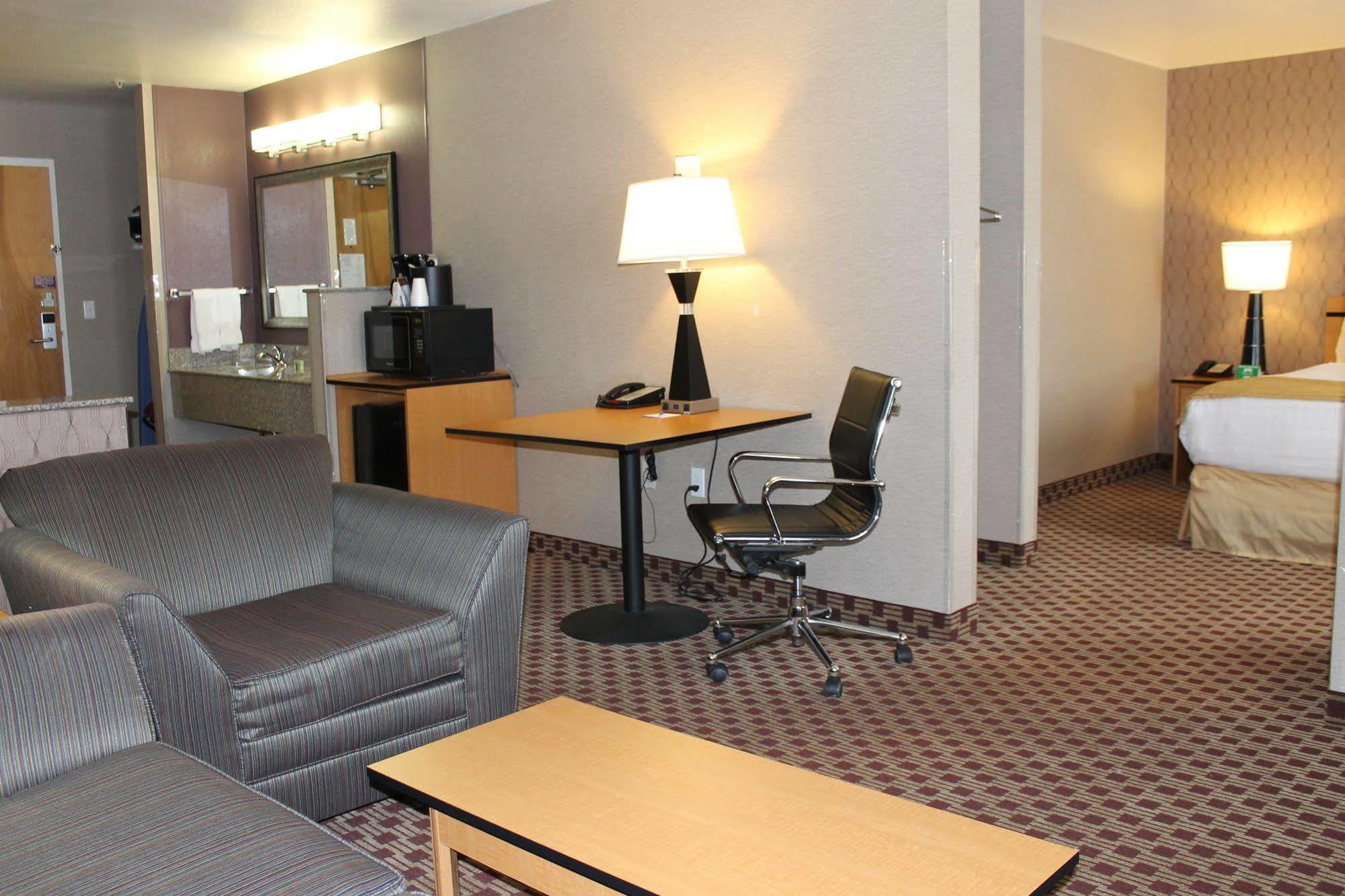 Crystal Inn Hotel & Suites - West Valley City Extérieur photo